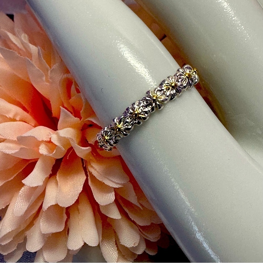 Adjustable Silver Daisy Ring – Enamel Floral Boho Jewelry NWOT - Picture 5 of 17